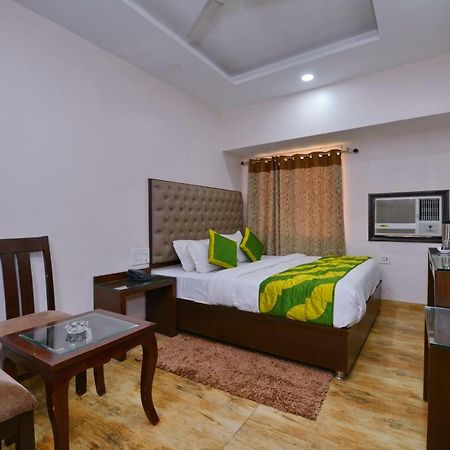 Hotel Kabeer New Delhi @ New Delhi Railway Station Exteriör bild