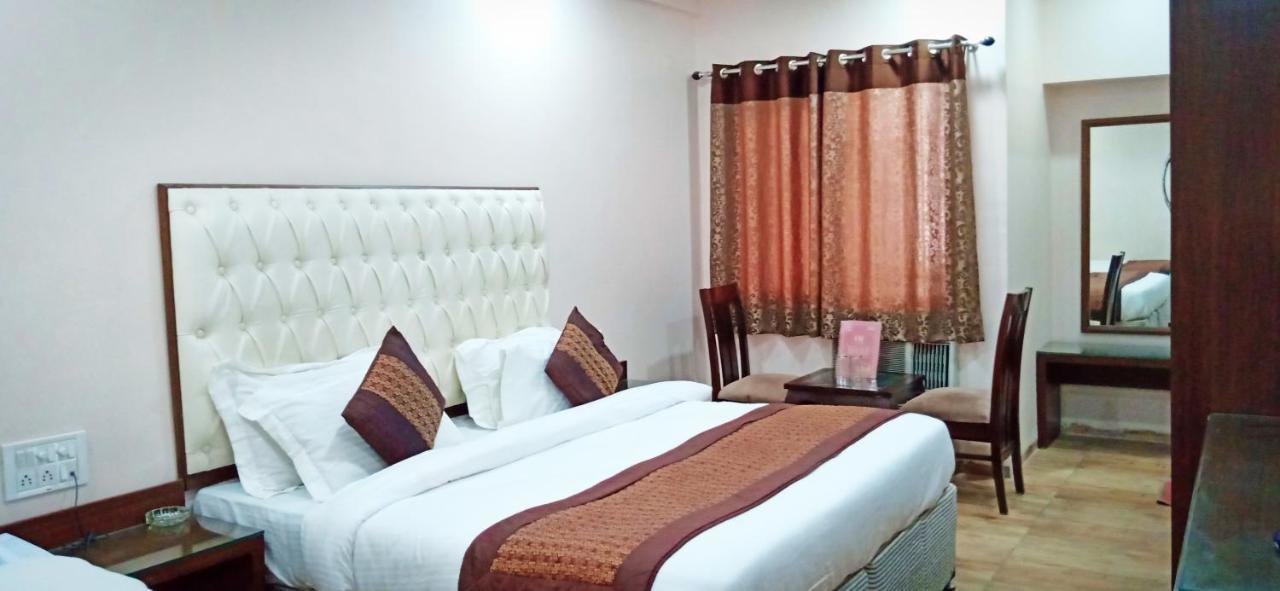 Hotel Kabeer New Delhi @ New Delhi Railway Station Exteriör bild