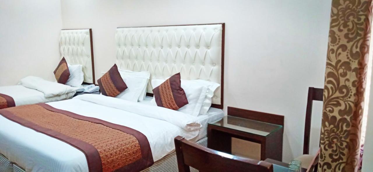 Hotel Kabeer New Delhi @ New Delhi Railway Station Exteriör bild