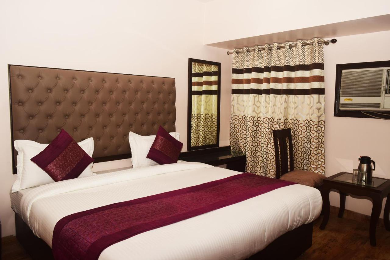 Hotel Kabeer New Delhi @ New Delhi Railway Station Exteriör bild