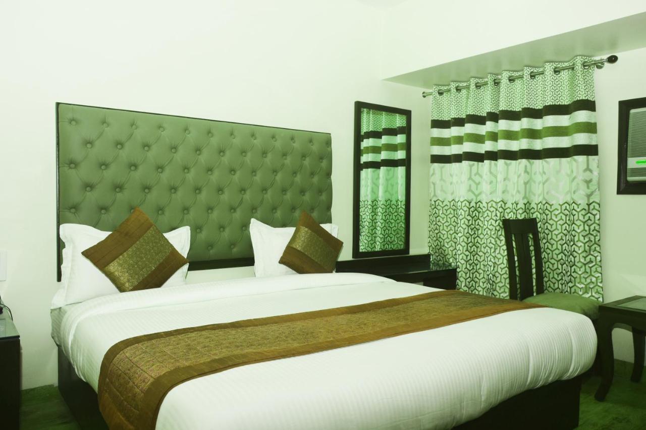 Hotel Kabeer New Delhi @ New Delhi Railway Station Exteriör bild