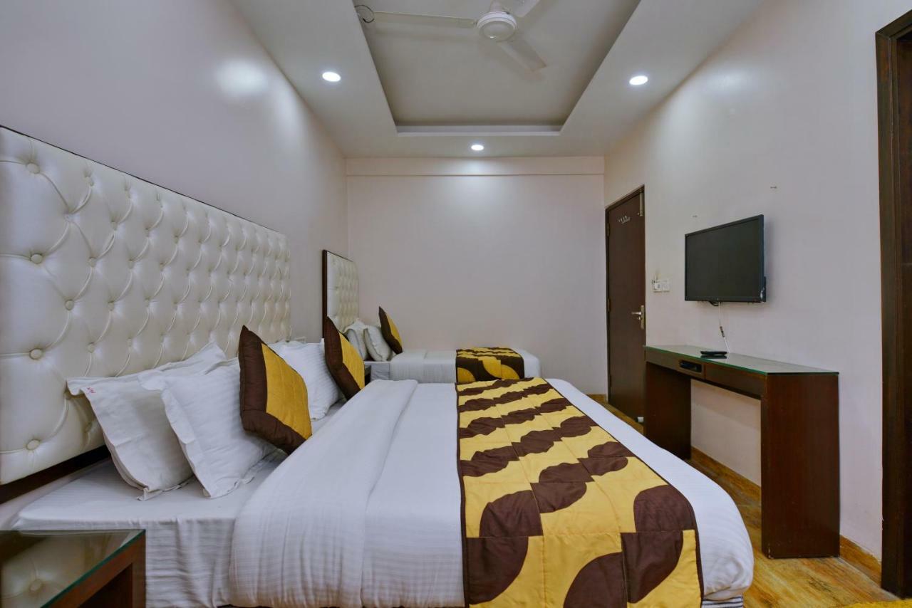 Hotel Kabeer New Delhi @ New Delhi Railway Station Exteriör bild