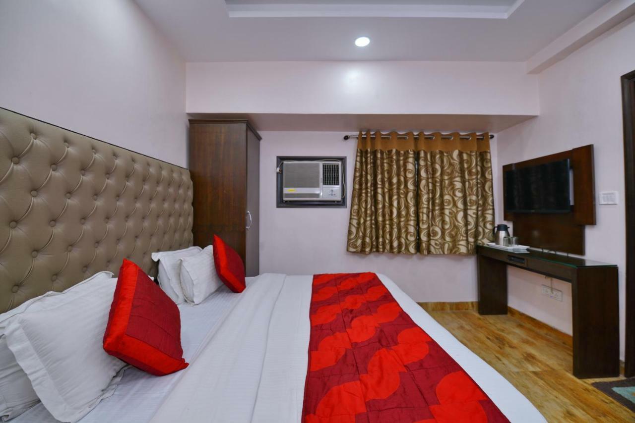 Hotel Kabeer New Delhi @ New Delhi Railway Station Exteriör bild