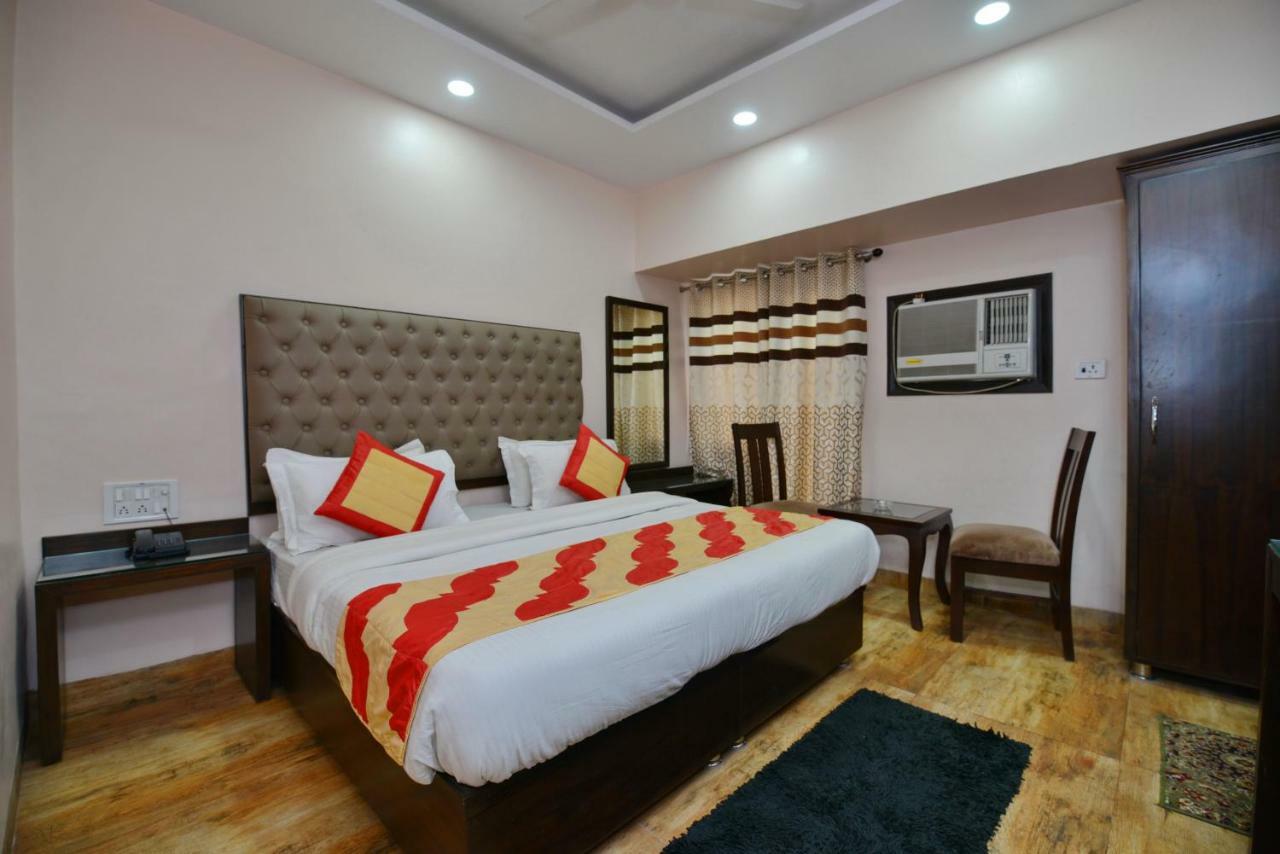 Hotel Kabeer New Delhi @ New Delhi Railway Station Exteriör bild