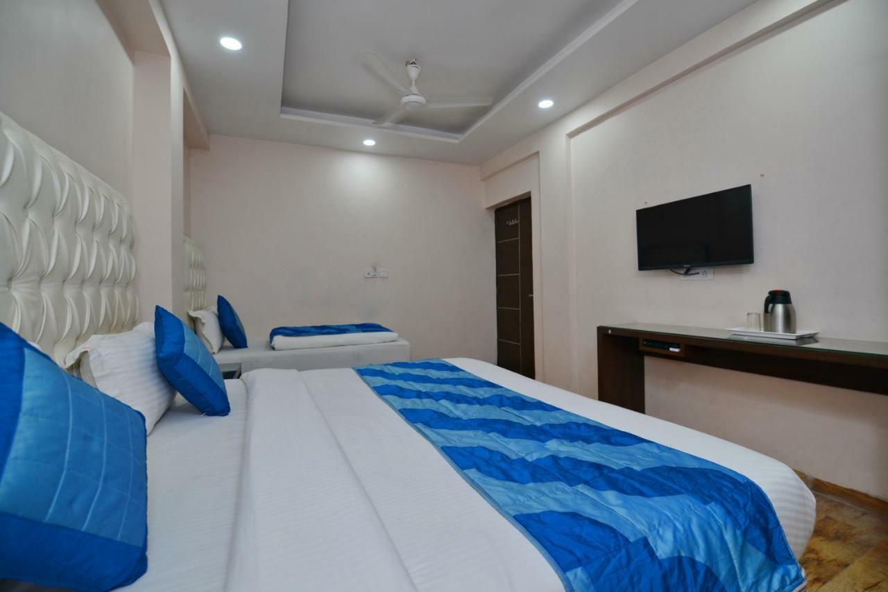 Hotel Kabeer New Delhi @ New Delhi Railway Station Exteriör bild