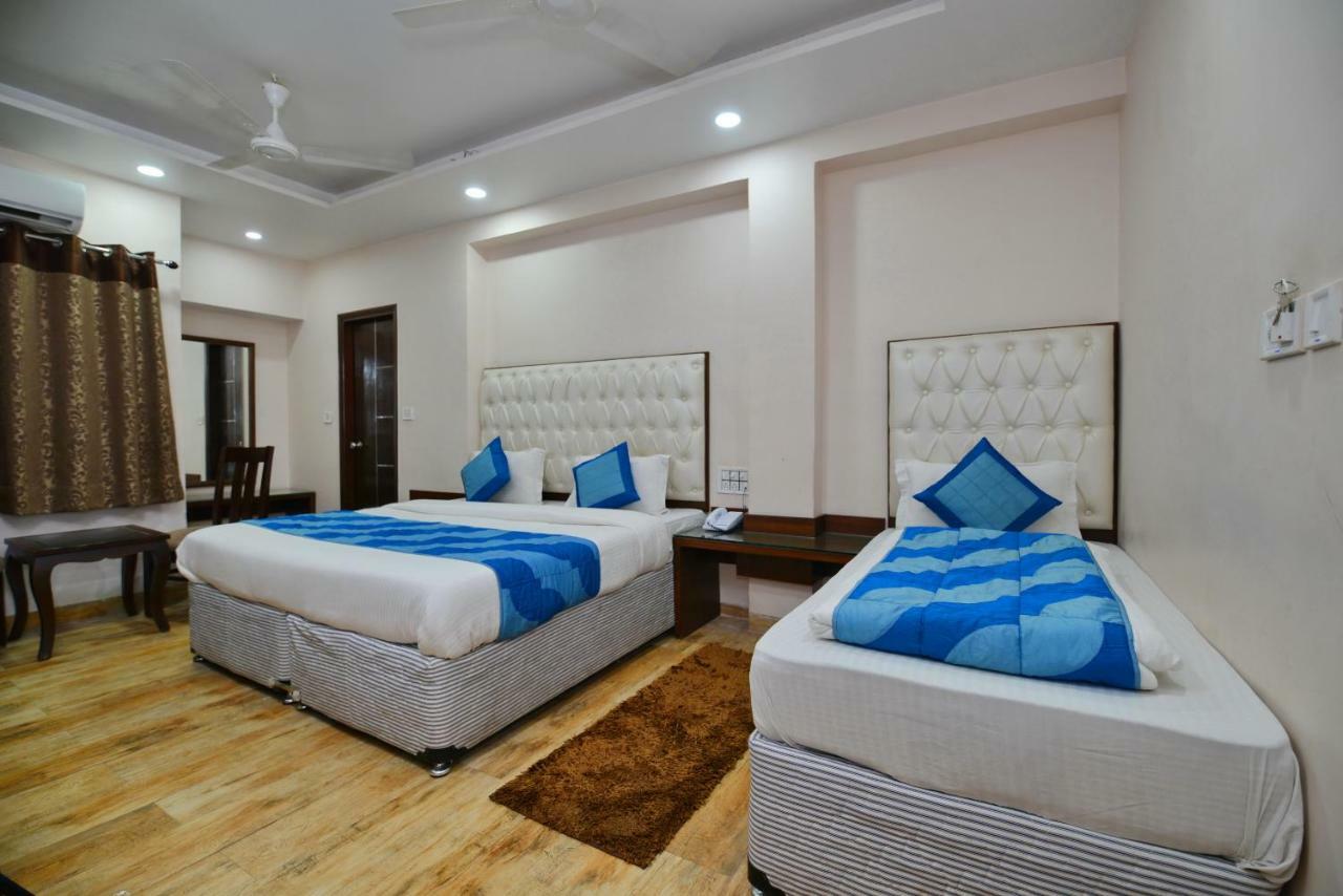Hotel Kabeer New Delhi @ New Delhi Railway Station Exteriör bild