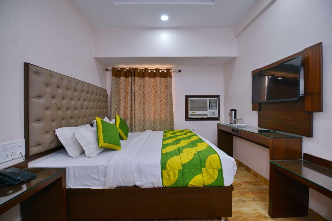 Hotel Kabeer New Delhi @ New Delhi Railway Station Exteriör bild